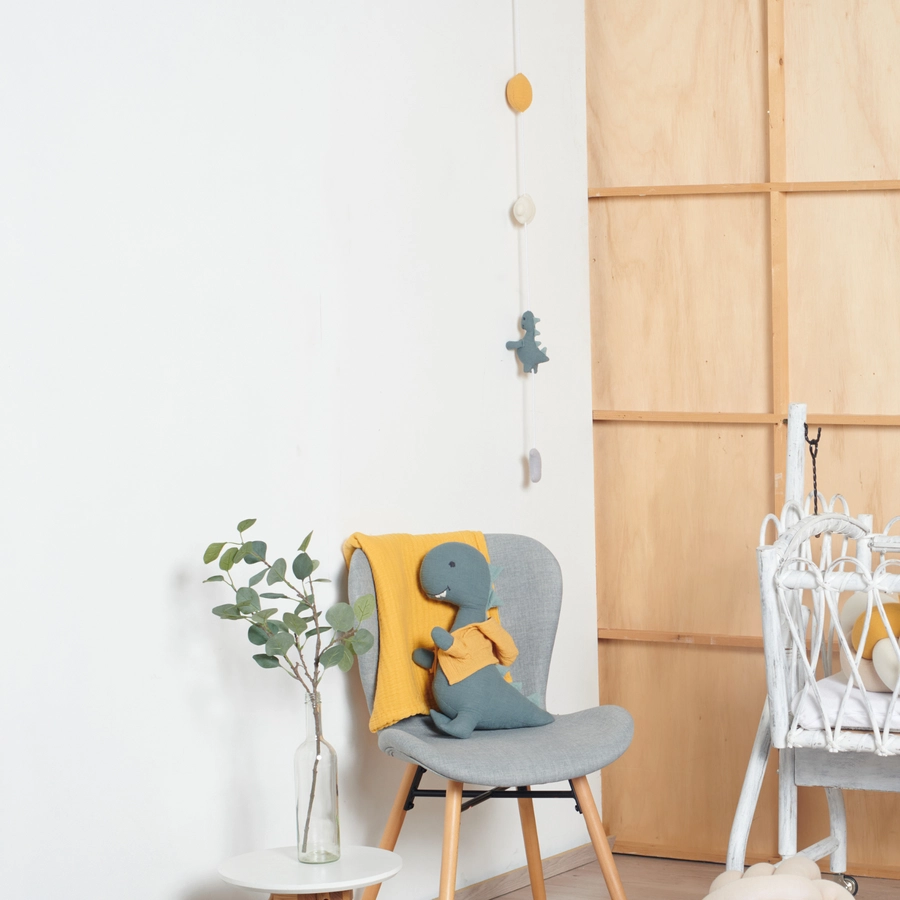 Nordic Coast Company Wandgirlande Musselin Dino Small