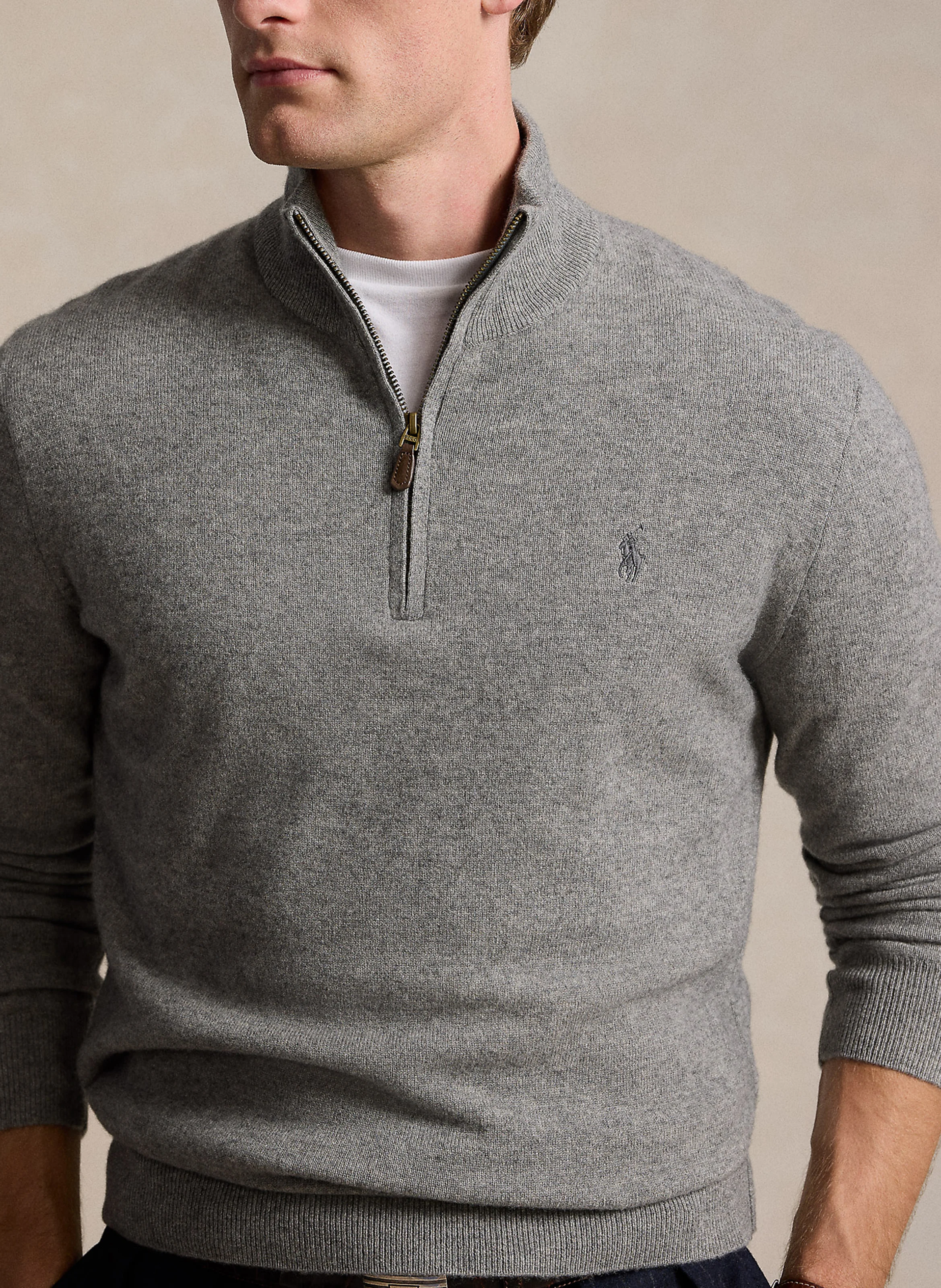 Pull col montant regular-fit brodé en laine mérinos | Gris