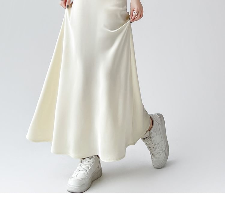 HYAKU - Hoge taille effen satijnen maxi A-lijn rok