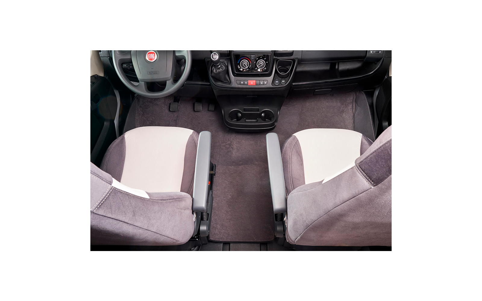 Hindermann Fußraumisolierung in Hellgrau 8418-7430 für MB Sprinter 2007 – 2017 (W906) und MB Sprinter ab 2018 (W907/W910)