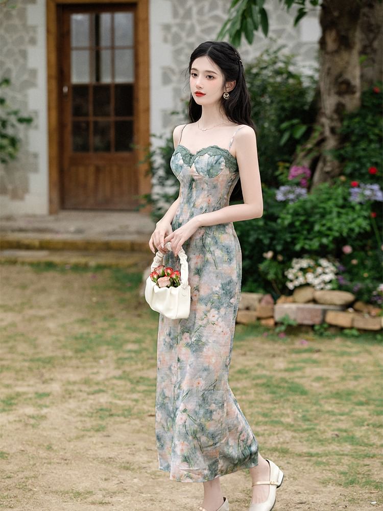 Nebbia - Spaghettibandjes bloemenprint bodycon midi-jurk / cropped vest / set