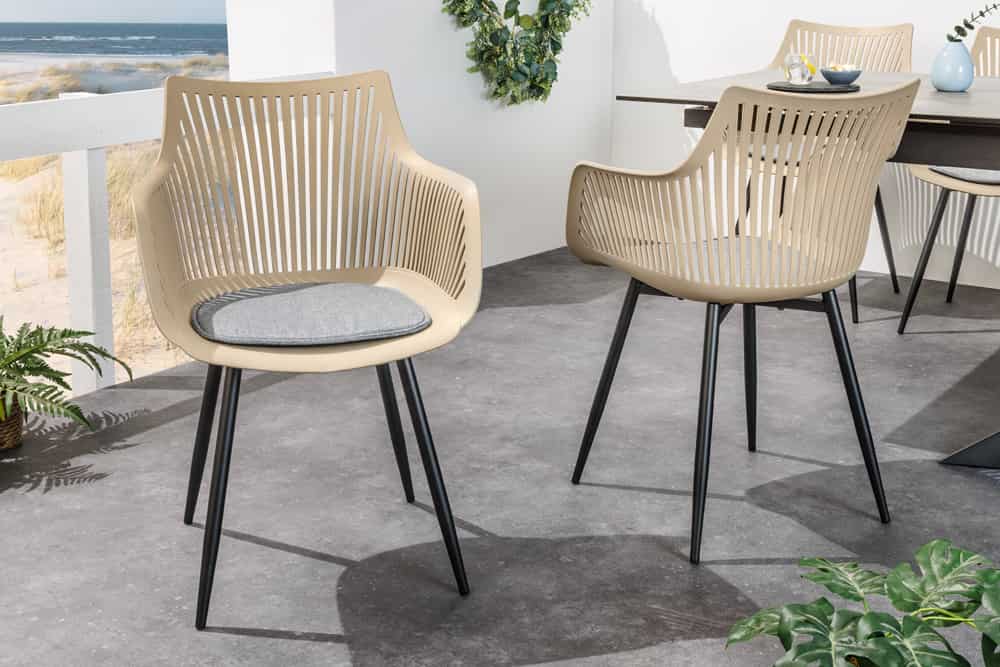 Design Stuhl SIGNUM greige schwarz Kunststoff Indoor Outdoor mit Armlehnen