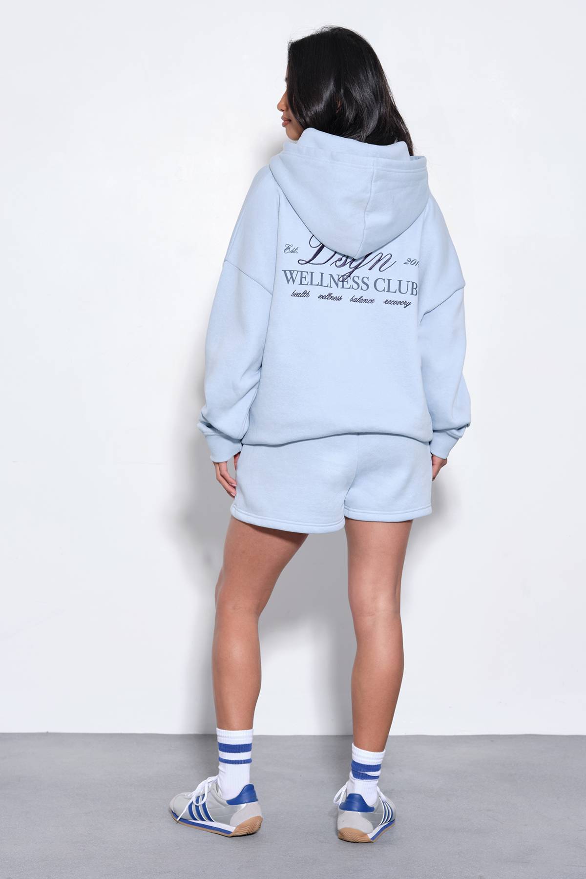 Ensemble De Survêtement Short Et Sweat À Casynthétiqueche Oversize Wellness Club Dsgn Studio