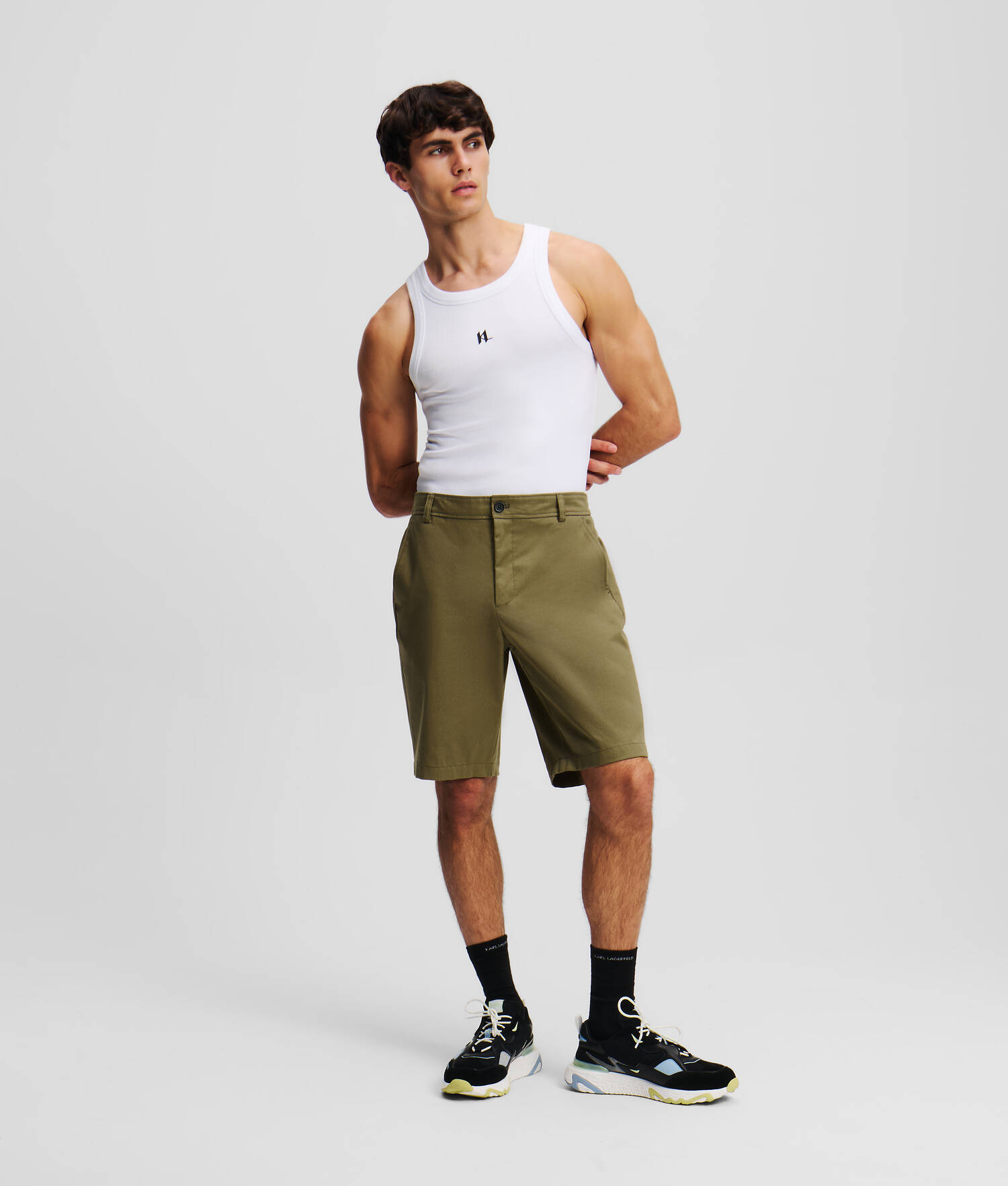 SHORT CHINO KL MONOGRAM - Vert foncé