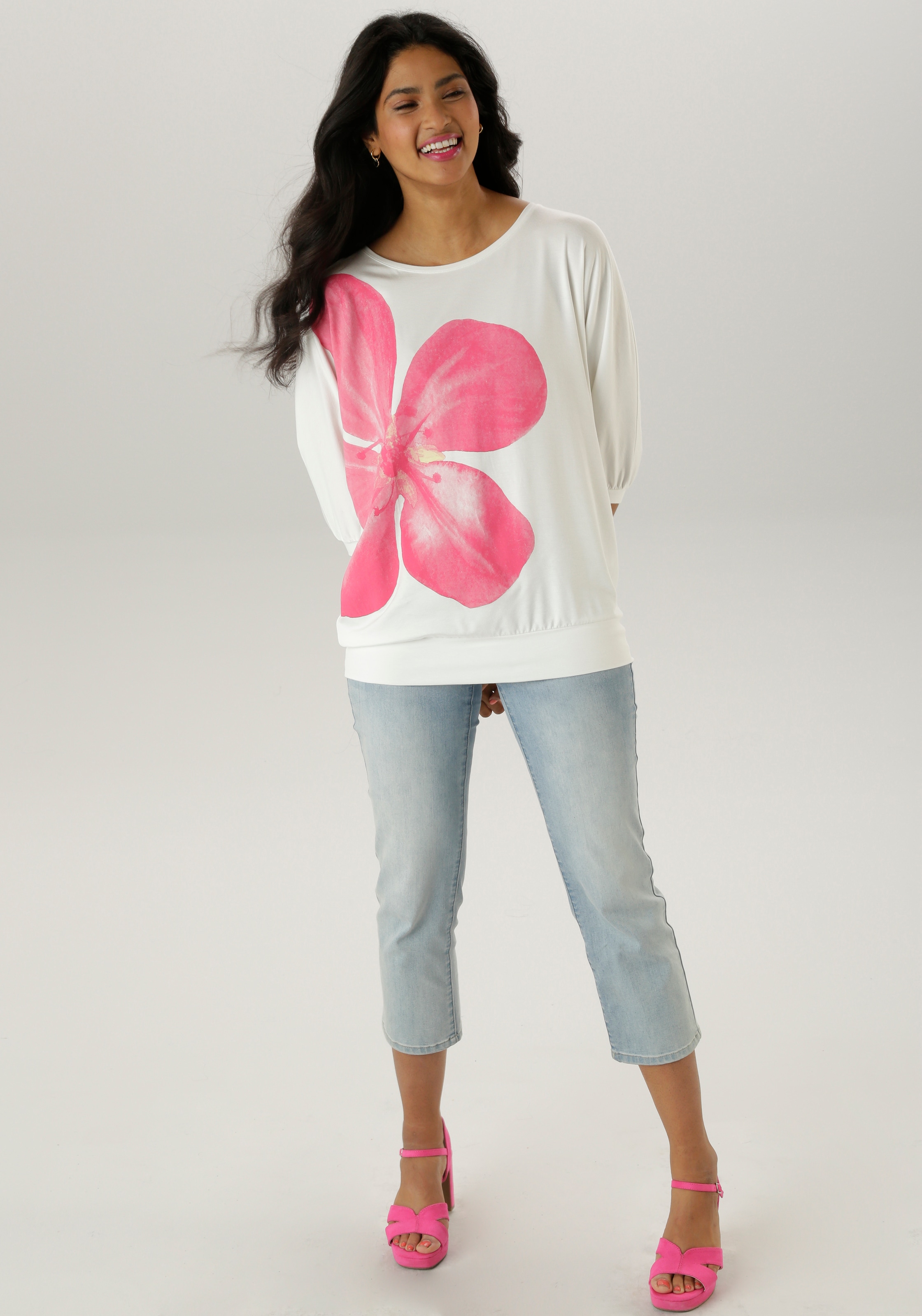 Aniston SELECTED Fledermausshirt , mit grossem Front-Blumendruck