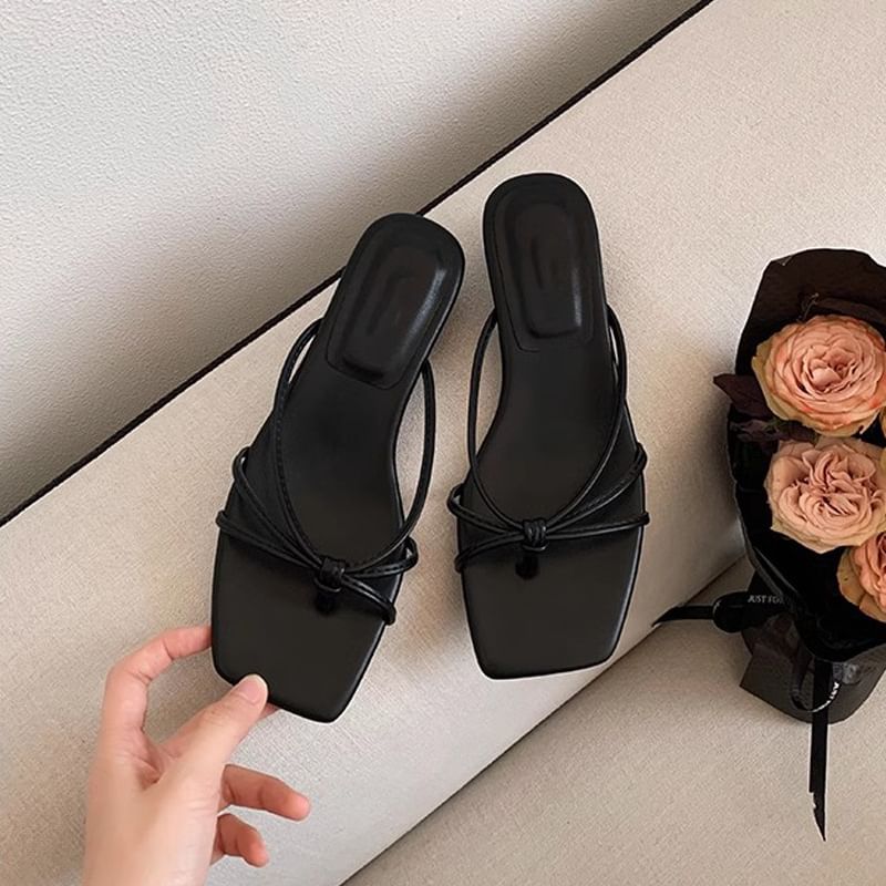 FRAISO - Geknoopte teenslippers