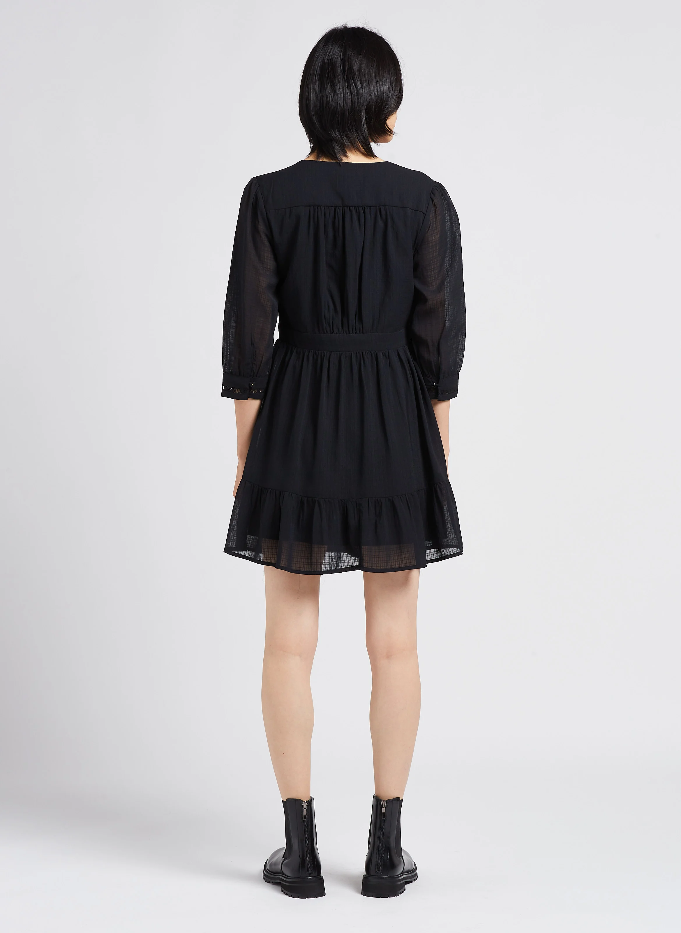 Robe col V cintrée | Noir