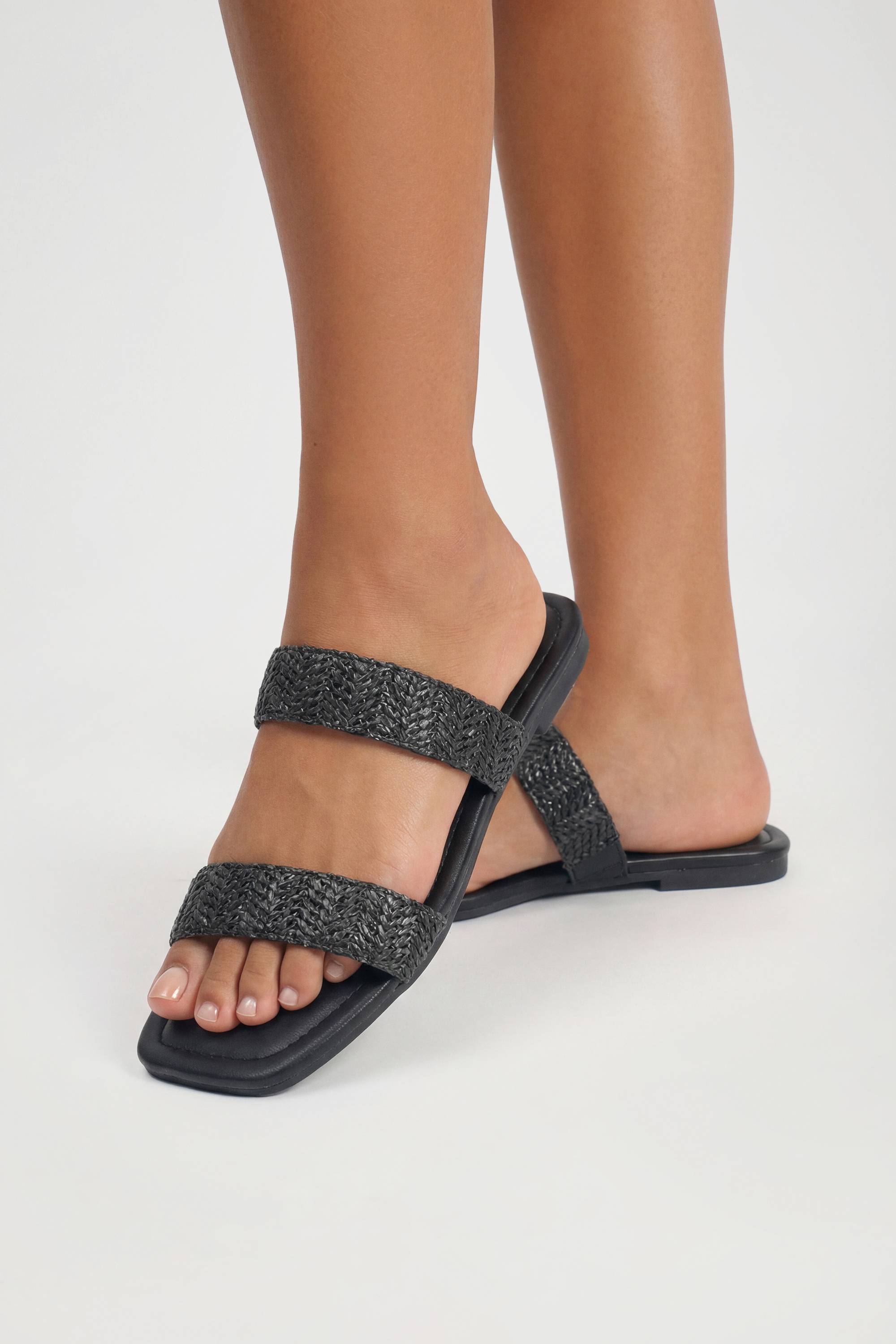boohoo Sandales Mules À Double Bride Effet Crochet