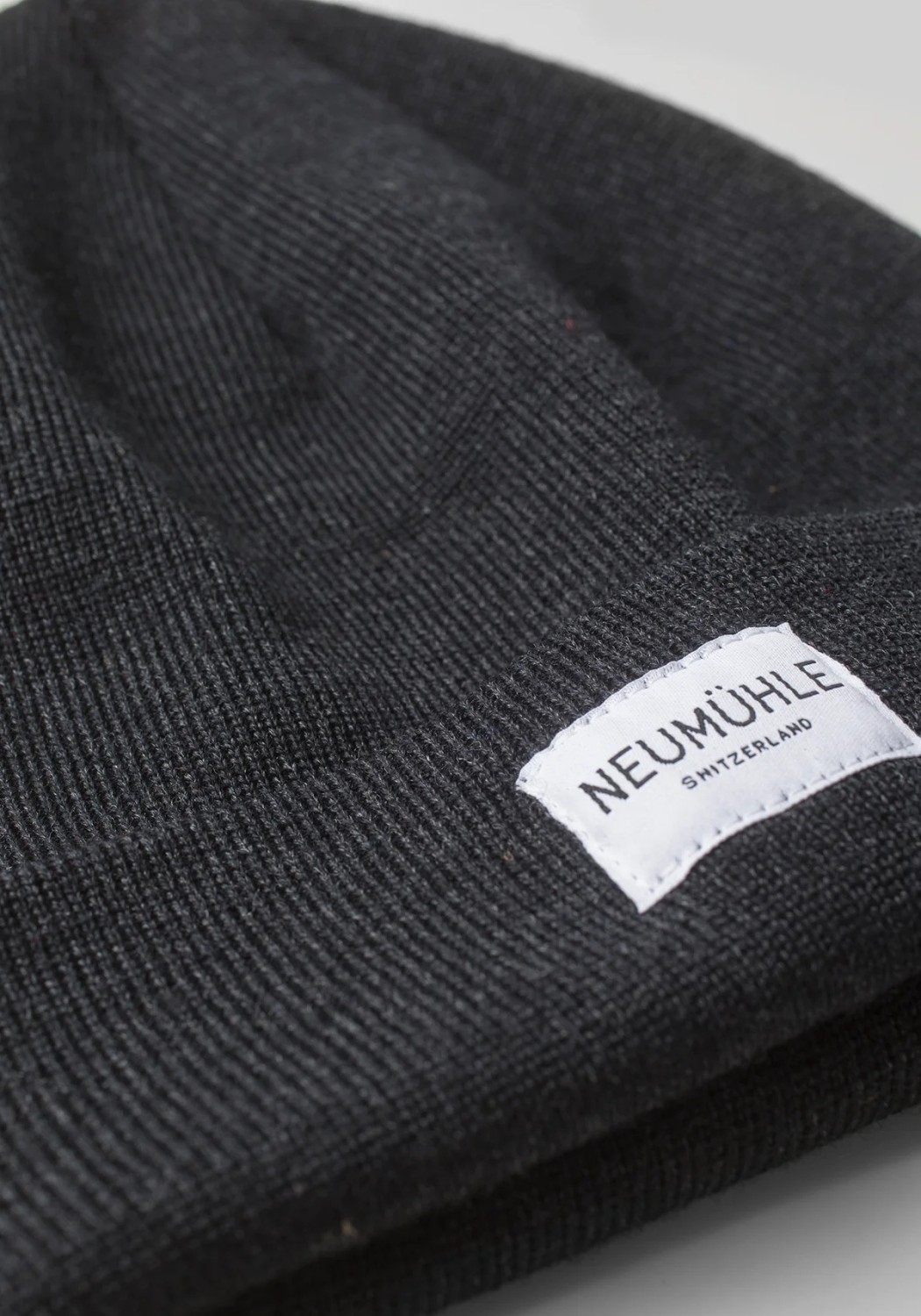 Neumuhle Wollmütze Kiel Organic Merino Slate Dust