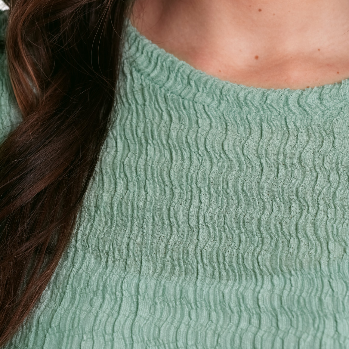 Damen Langarmshirt mit gekreppter Struktur salbei