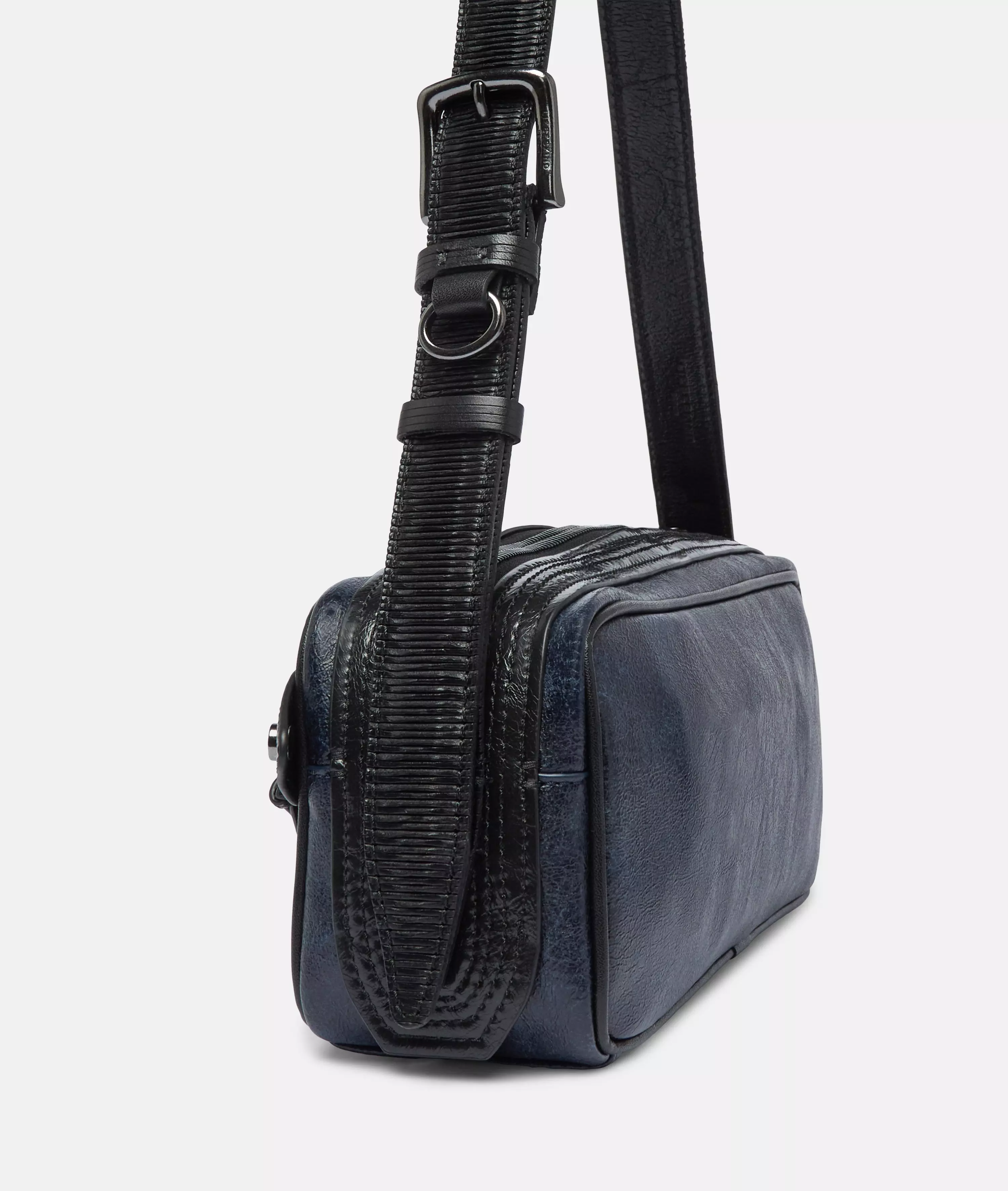 Juno Satchel S Handy shoulder bag with a vintage look