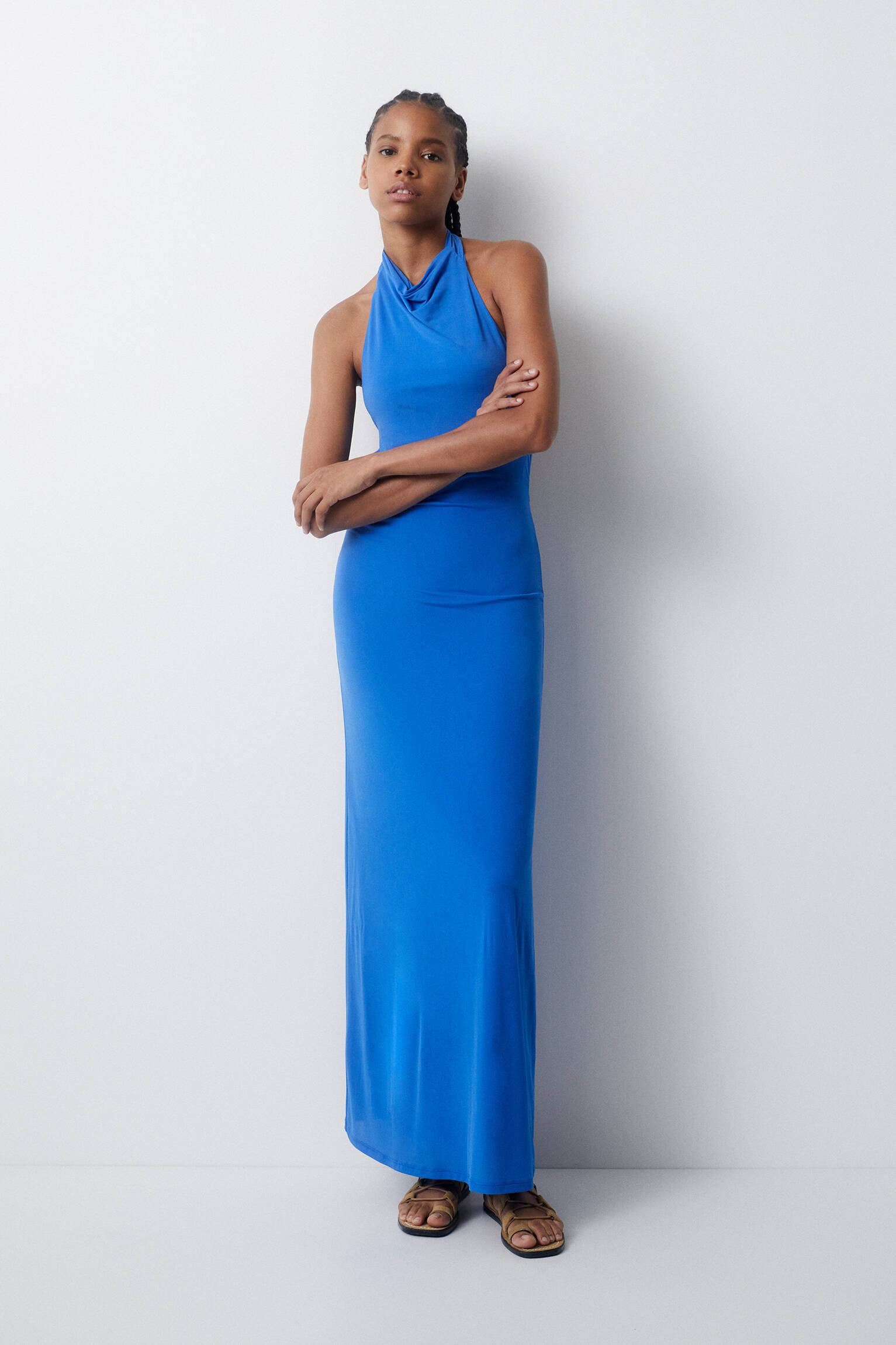 VESTIDO LONGO COM DECOTE HALTER - AZUL ROYAL