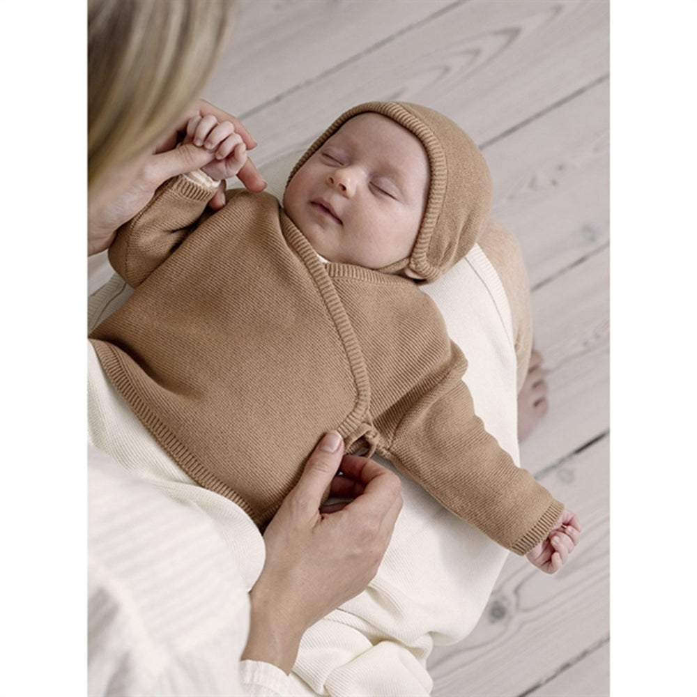 Newborn Tan Knit Bonnet - Serendipity → Luksusbaby.dk