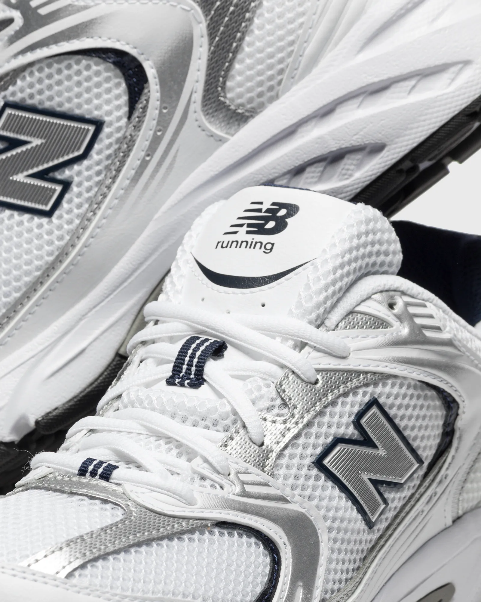 New Balance MR530