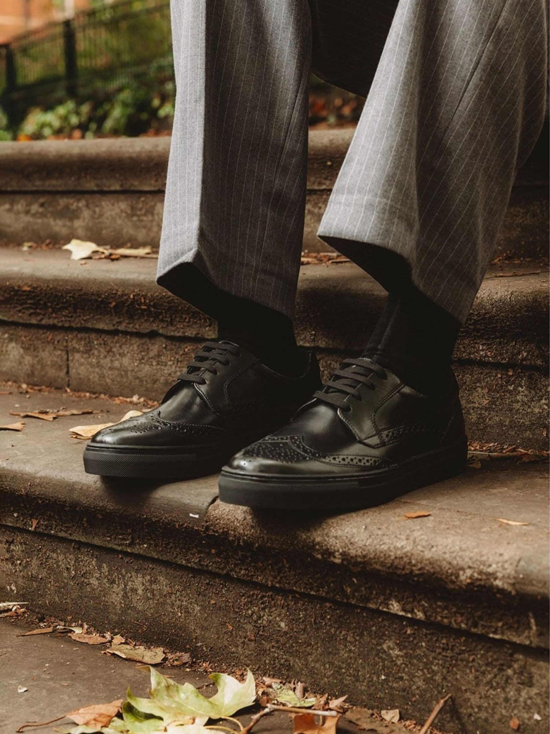 Zwart - Base London Clapton Brogue Trainer