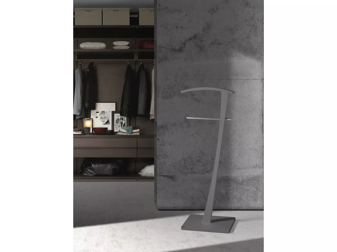 Valet de nuit - H115cm x L48cm x P28cm - hêtre massif gris - Lindes