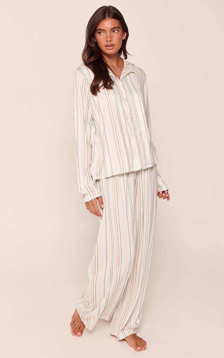 Multicolore Ensemble De Pyjama À Rayures Pastel Avec Boutonnage Sur Le Devant Et Manches Longues