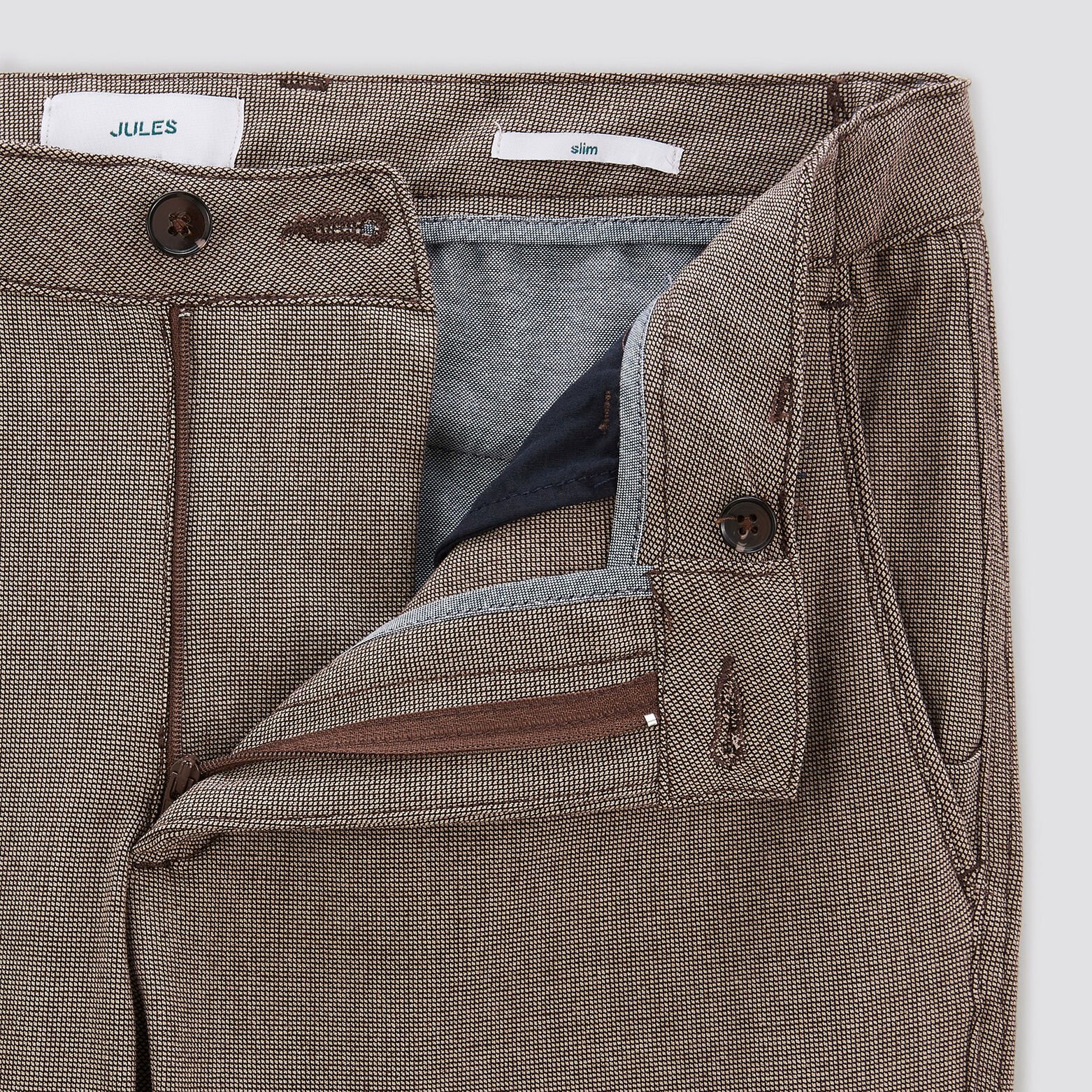 Pantalon chino slim elastiqué reliefé Marron