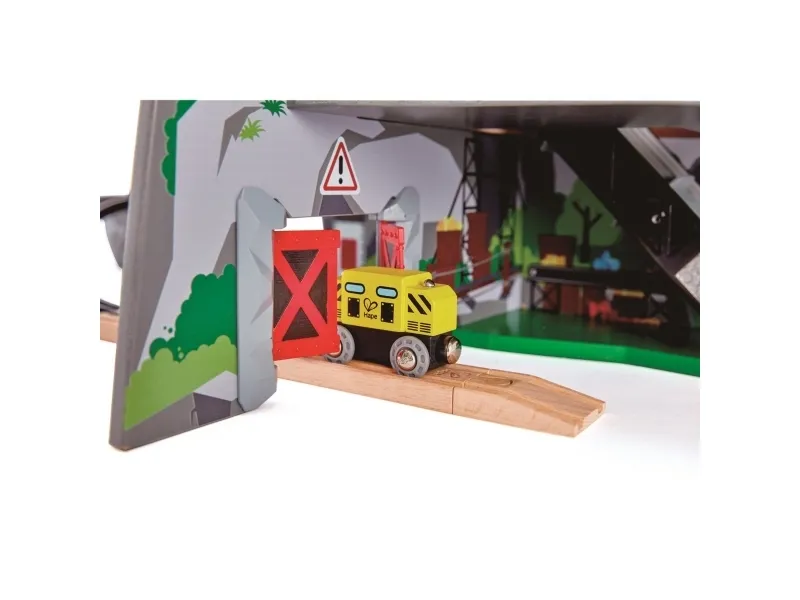 Hape Mighty Mountain Mine