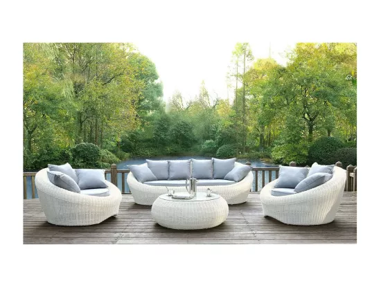 Table basse de jardin en résine tressée ivoire - WHITEHEAVEN de MYLIA