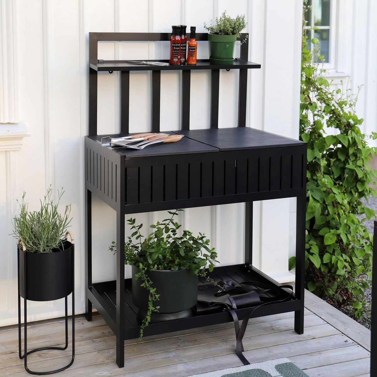 Utekjøkken med oppbevaring 90 x 56 cm