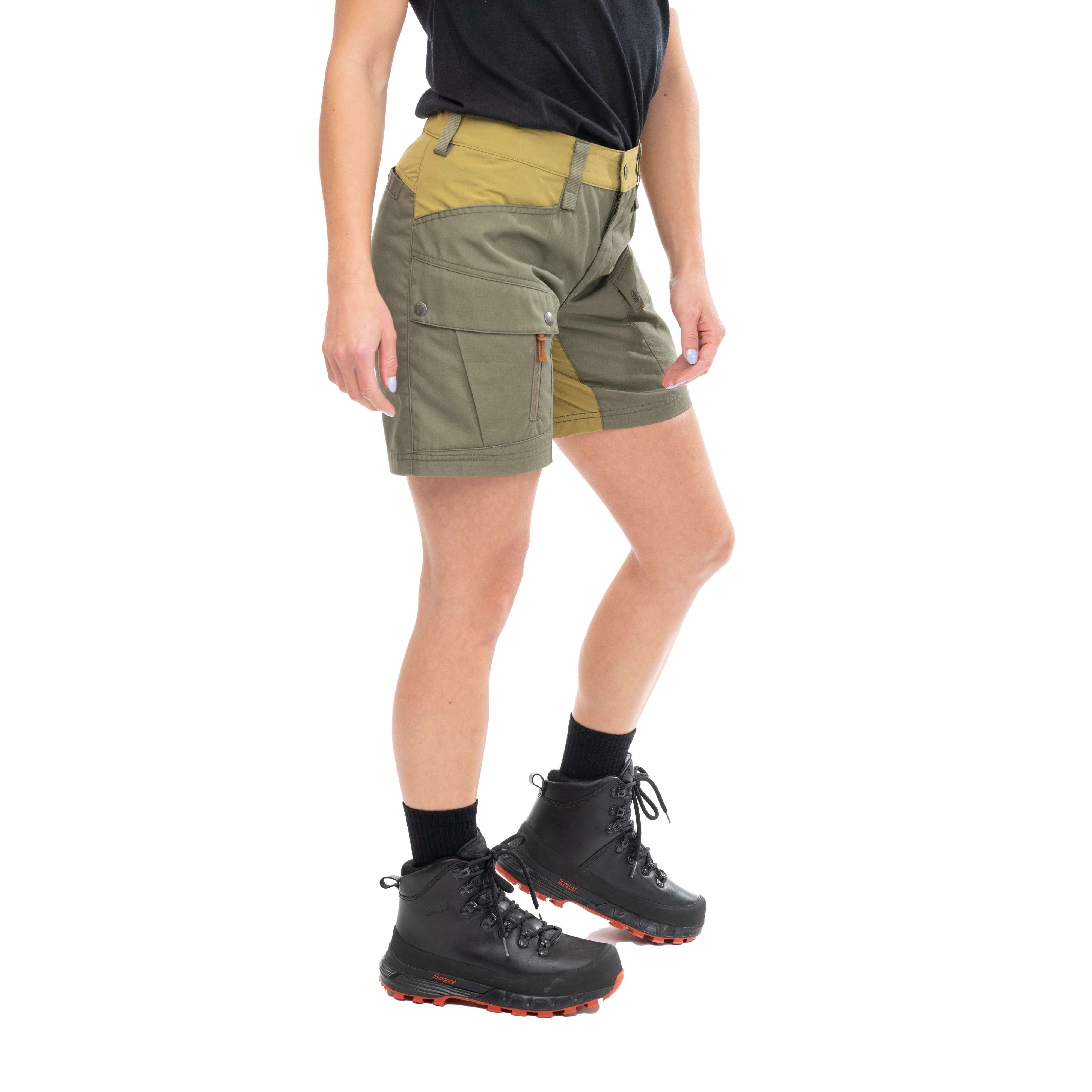 Nordmarka Favor Outdoor Shorts Women Green Mud