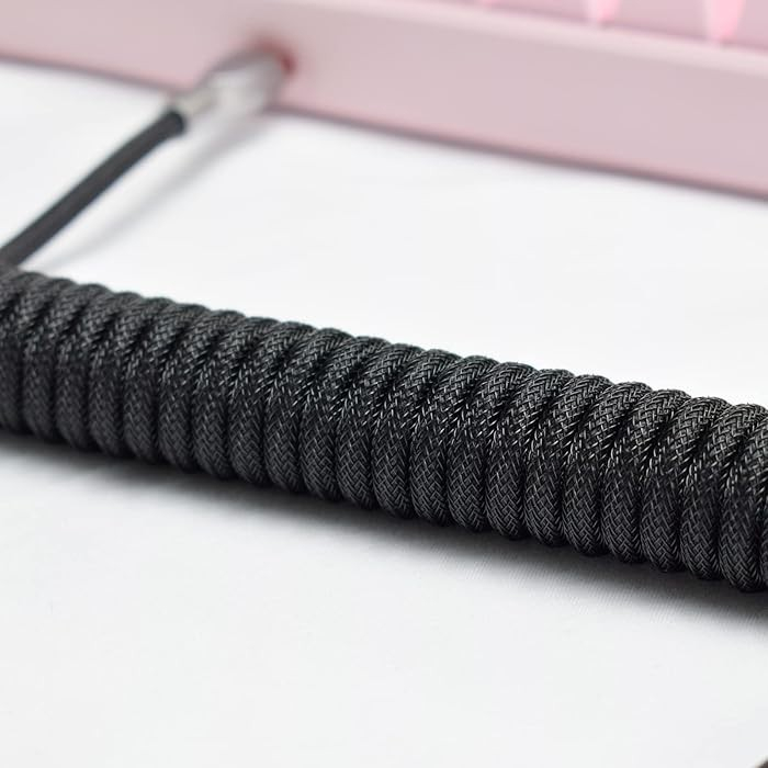 (1.5m) Coiled USB C auf USB A Nylon Spiral Ladekabel / Stromkabel für Gaming Tastaturen Keyboards - Schwarz