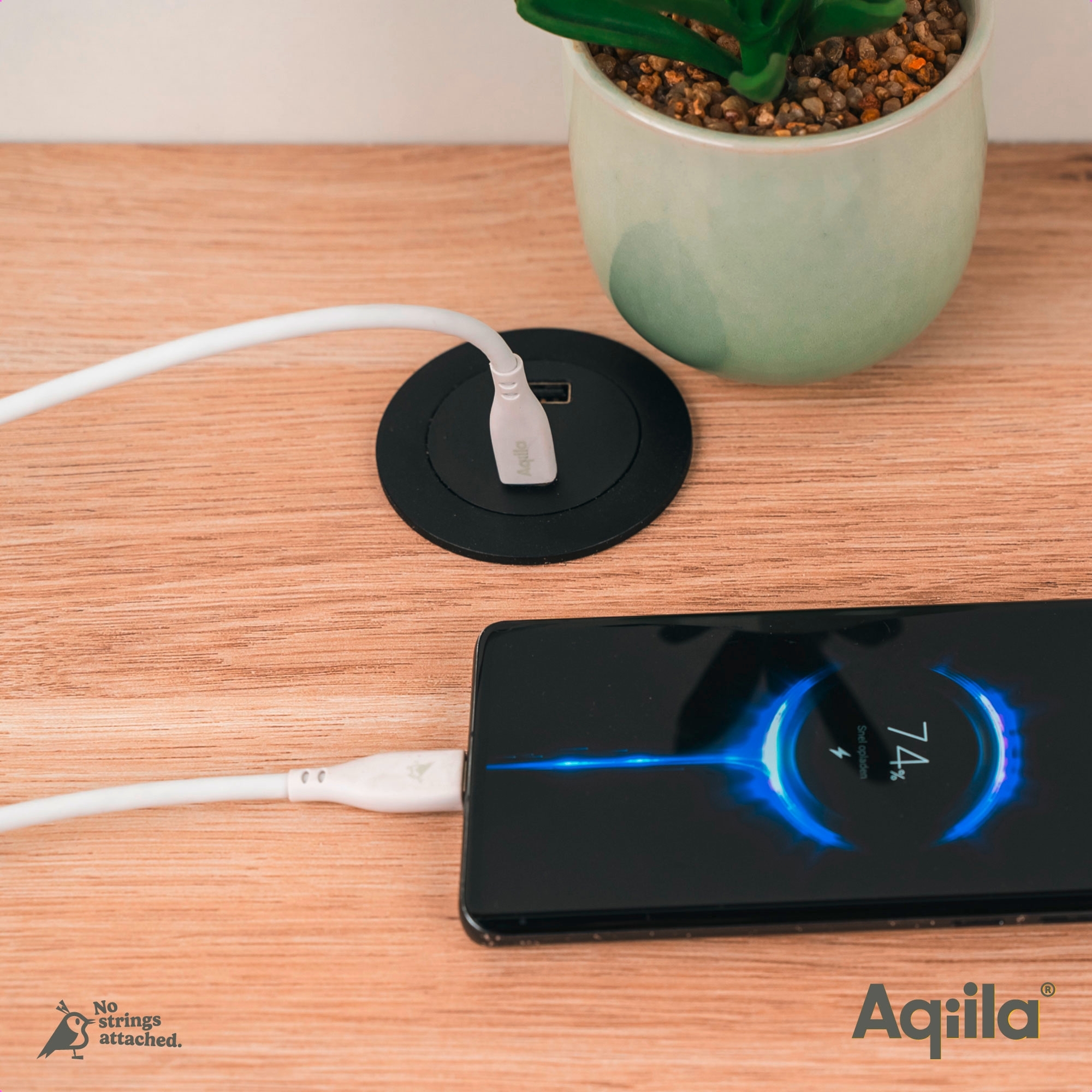 Aqiila Cablebird CS22 Lade/ Sync Kabel USB C zu Lightning 30 W 2 Meter weiß