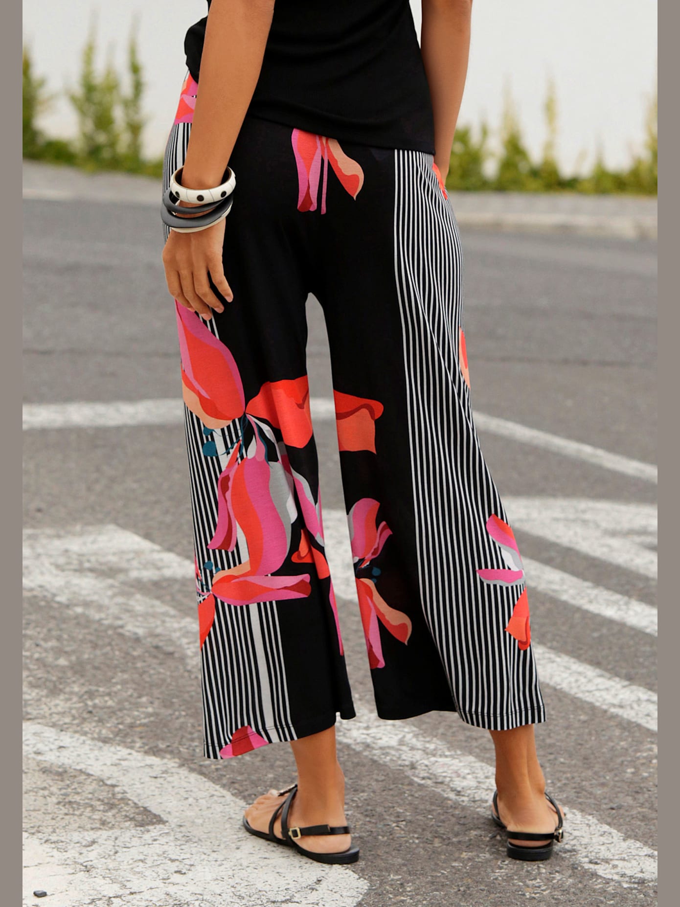 Jupe culotte pantalon avec imprimé tendance sur toute la surface