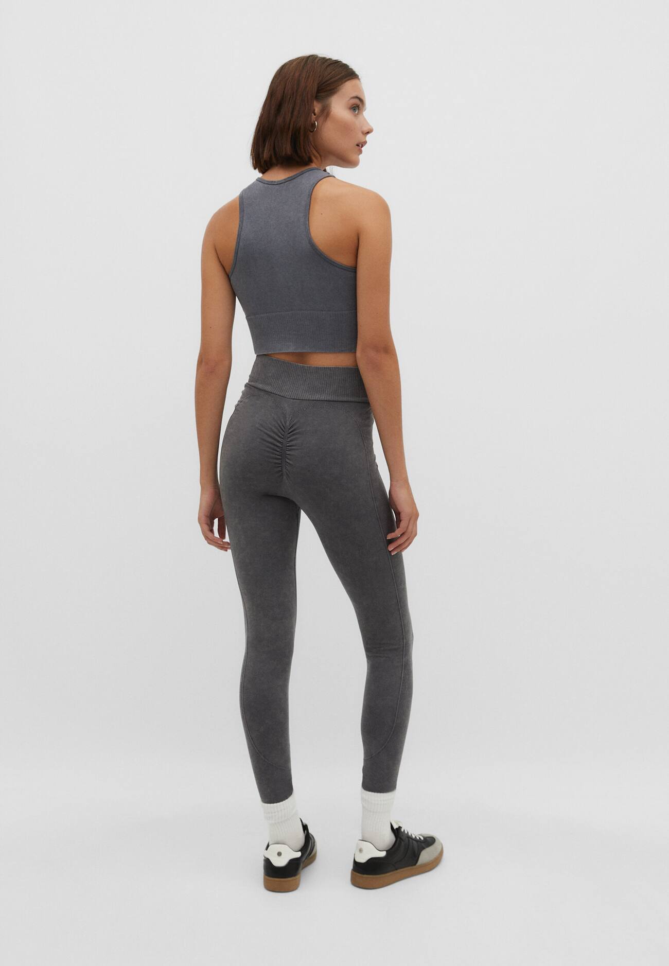 Leggings franzidas com efeito desbotado