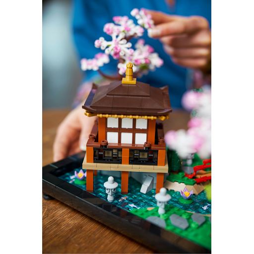 LEGO Icons Fredfyldt Have - 10315