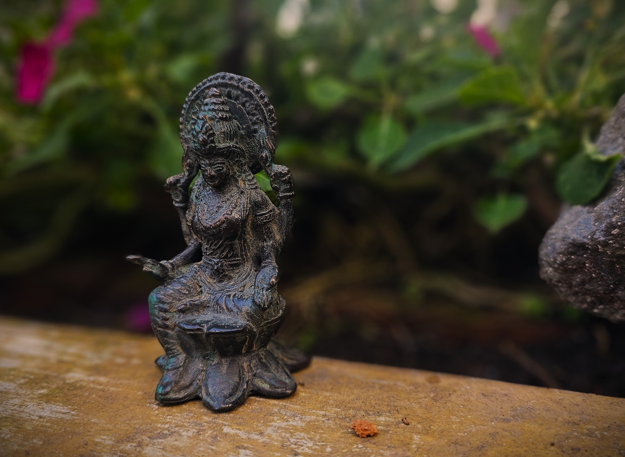 Bronze-Statuette 'Lakshmi', H 9,5 cm, Ø 5 cm von fischer's lagerhaus