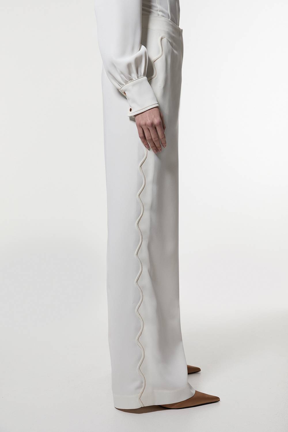 KarenMillen Pantalon en crêpe tissé avec bordures festonnées