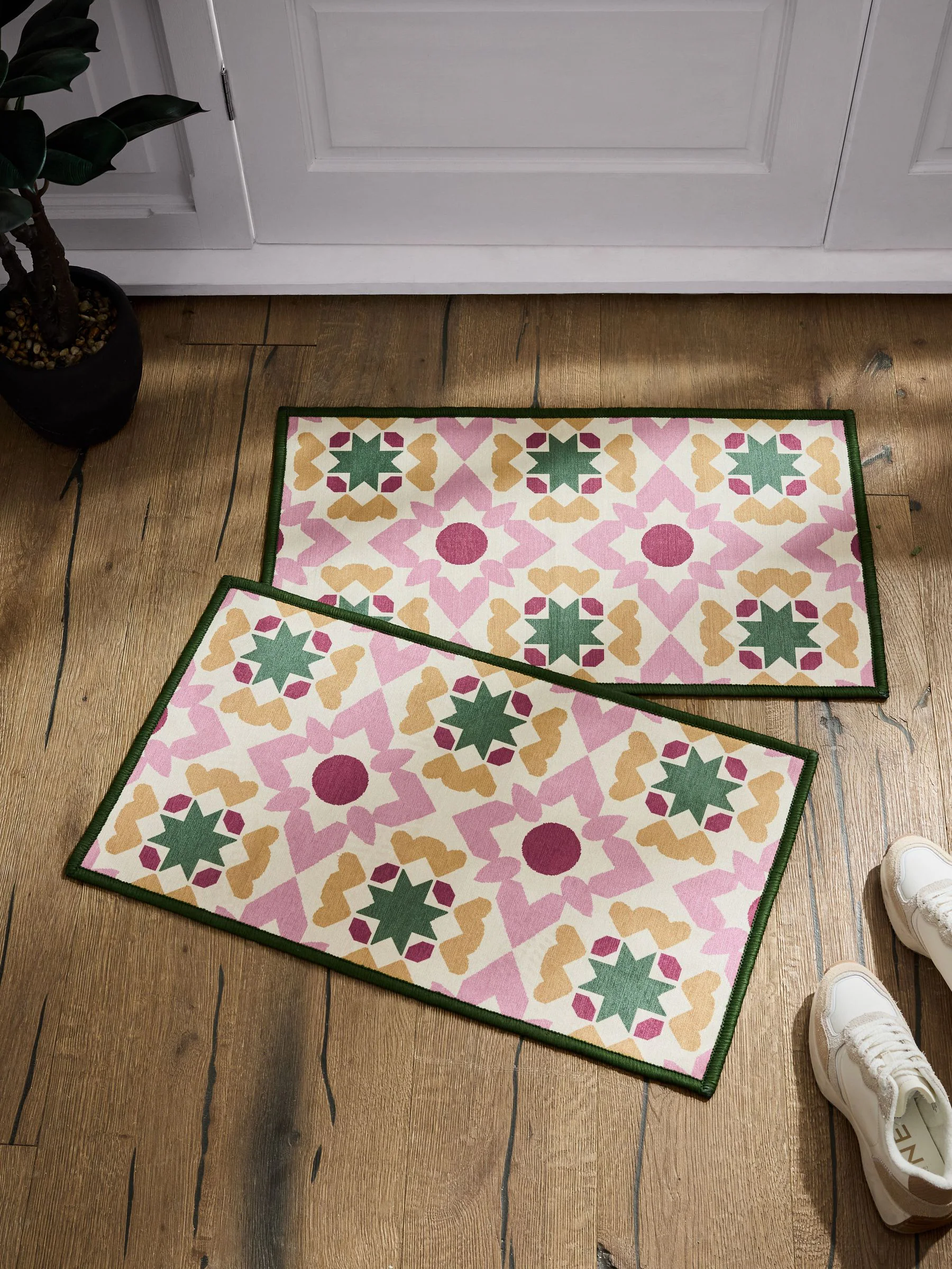 Set van 2 afwasbare deurmatten met geometrische Tile print