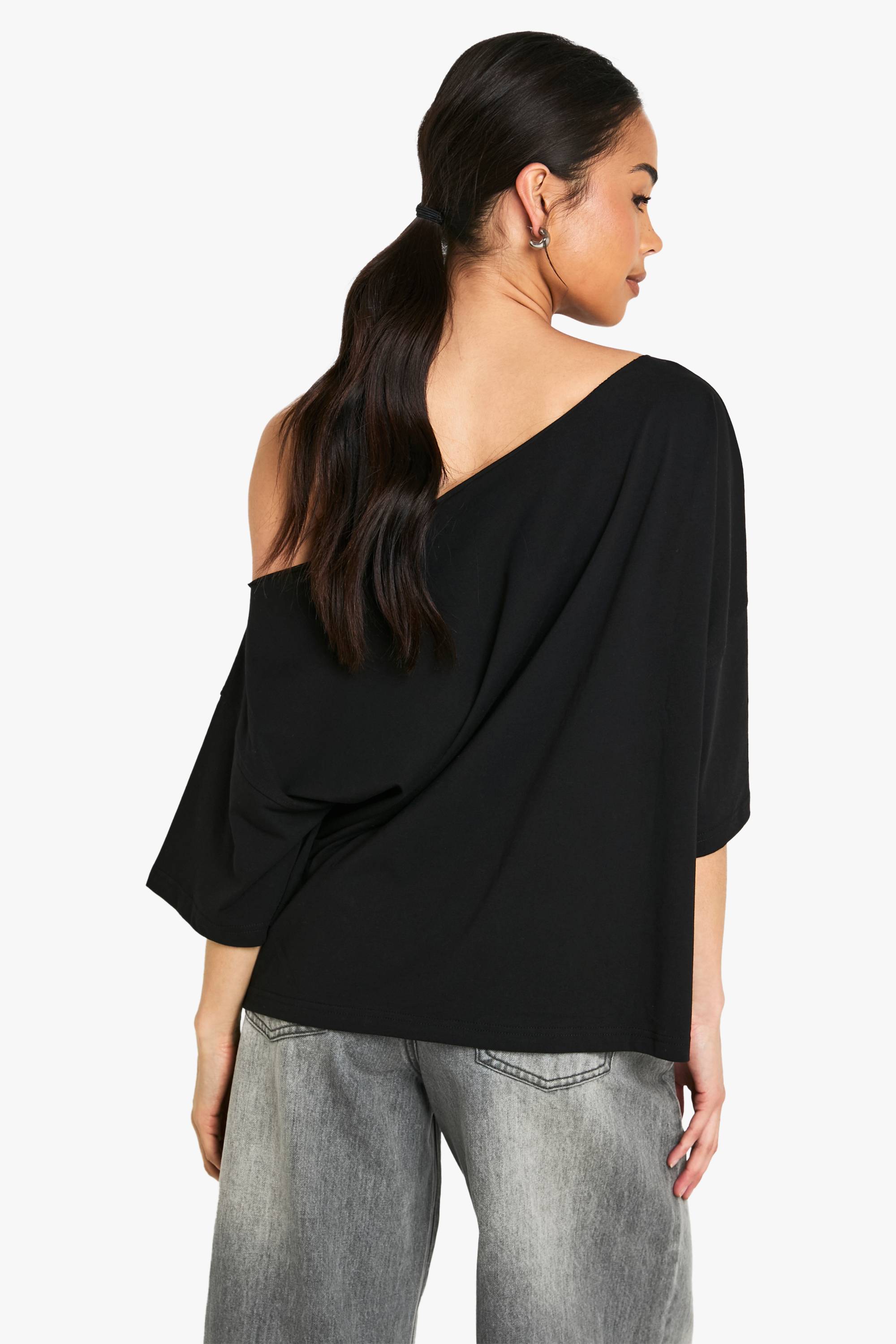 boohoo T-shirt oversize à épaules dénudées
