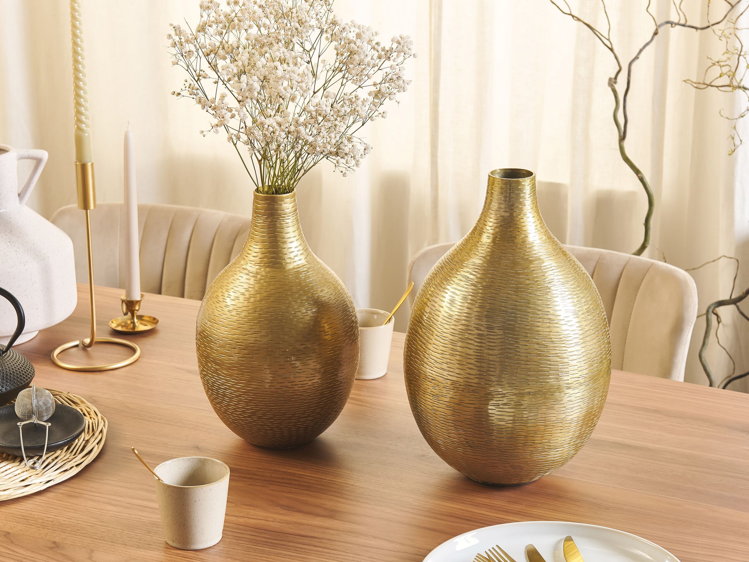 Beliani - MOHENJO - Bloemenvaas - Goud - Aluminium