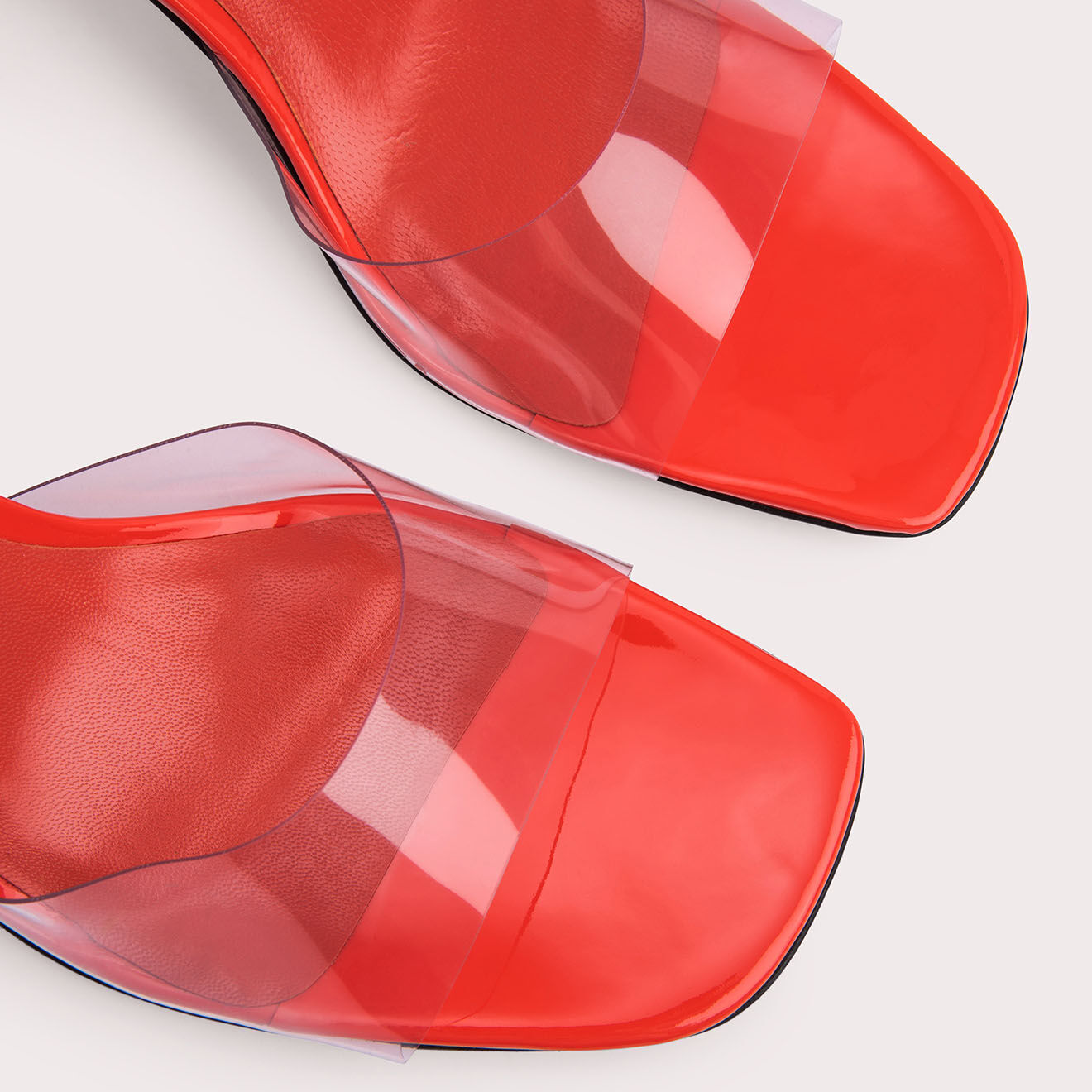 By Far Mules Michele rouges - Talon 10 cm