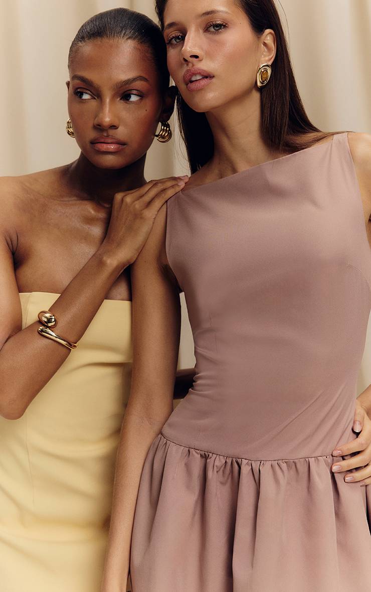 Taupe Robe Mi-longue À Taille Basse Et Imprimé Fleuri