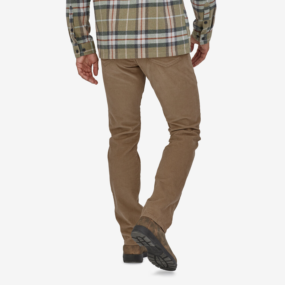 Herren-Jeans aus Bio-Baumwolle mit Cord – Kurz
