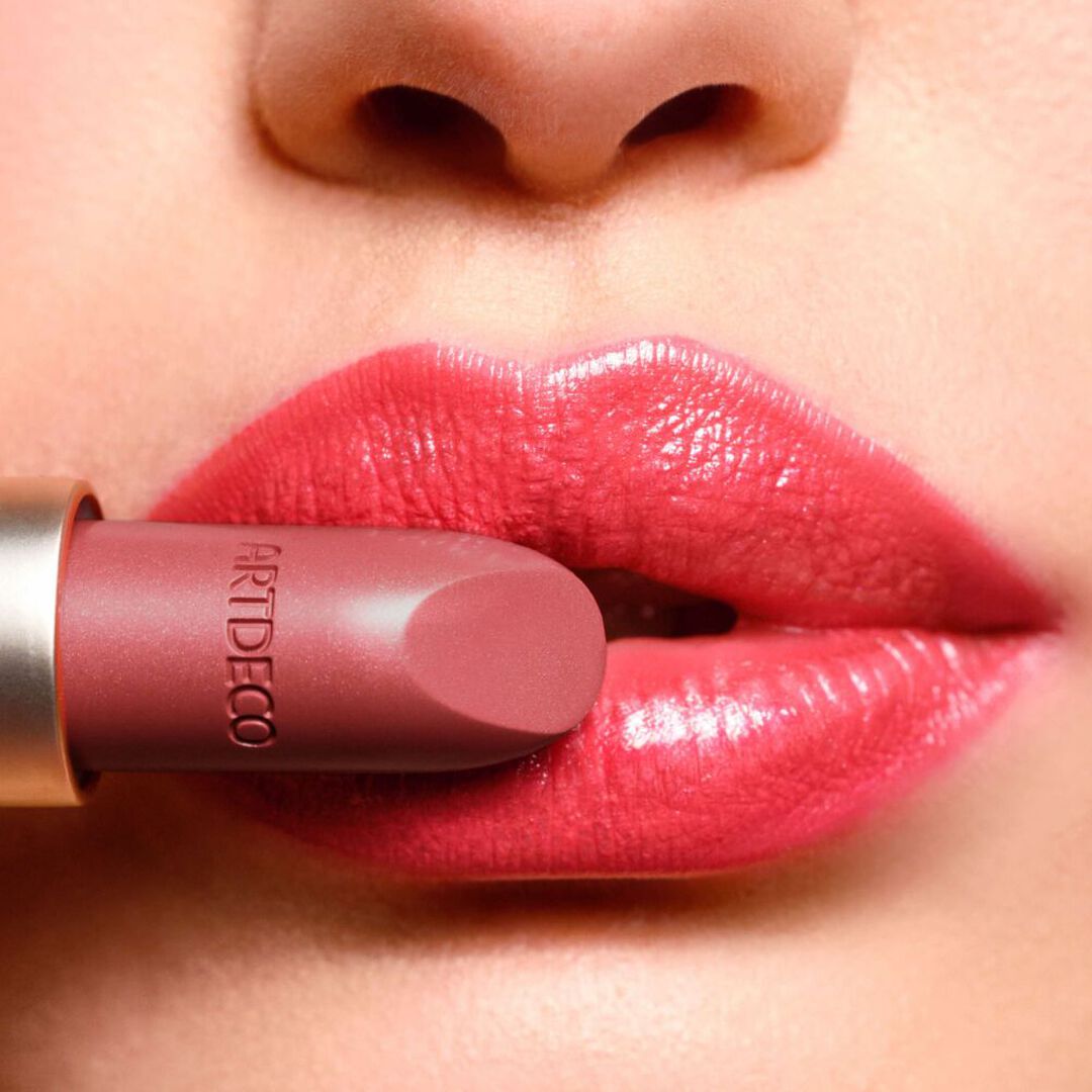 FASHION COLORS FALL/ WINTER 2025 Perfect Color Lipstick
