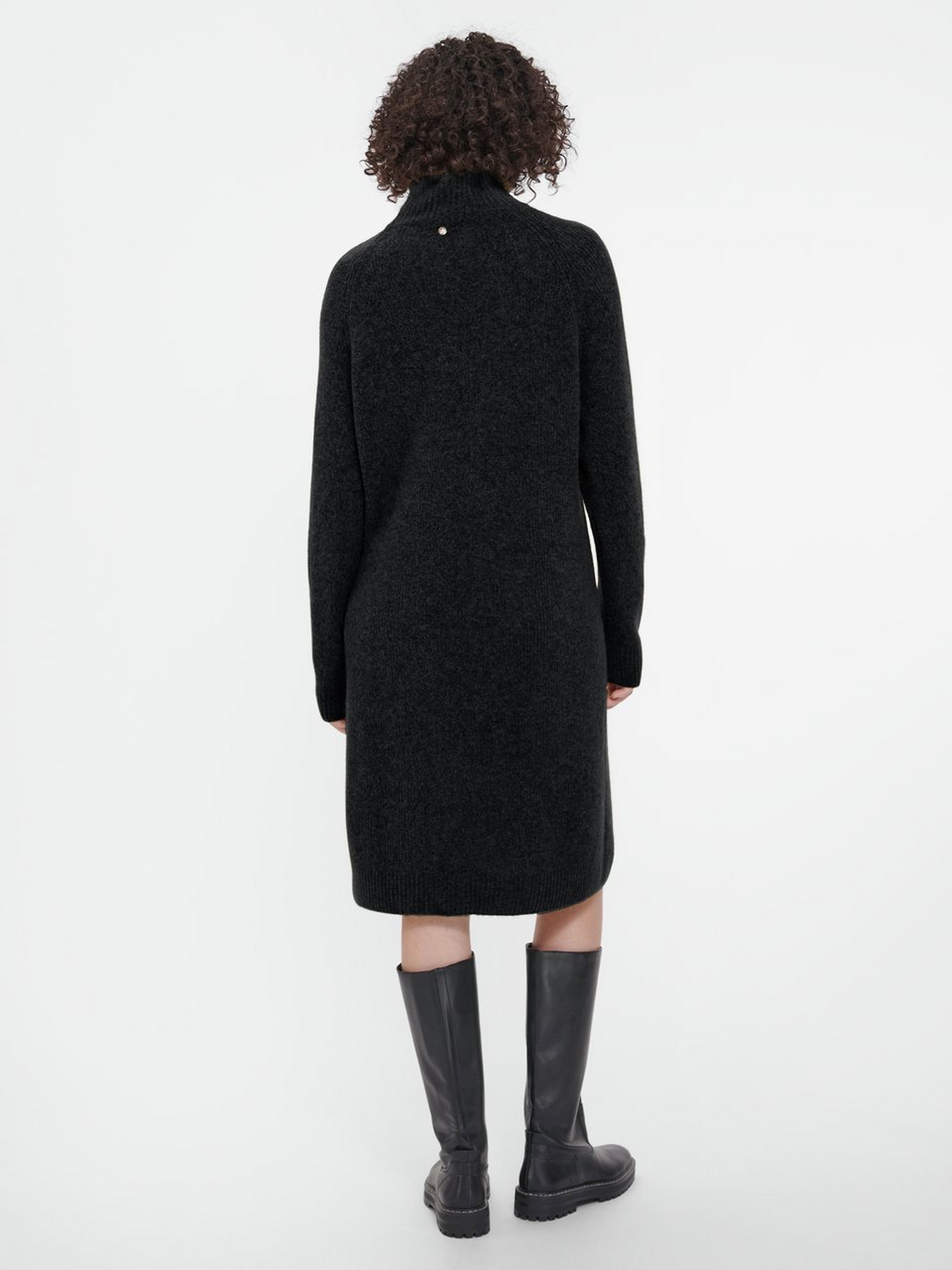 Strickkleid mit Stehkragen