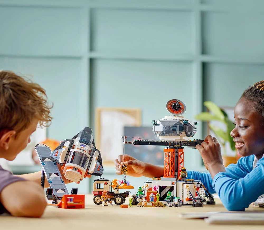 LEGO®CITY 60434 - LA STATION SPATIALE ET LA BASE DE LANCEMENT DE FUSEES
