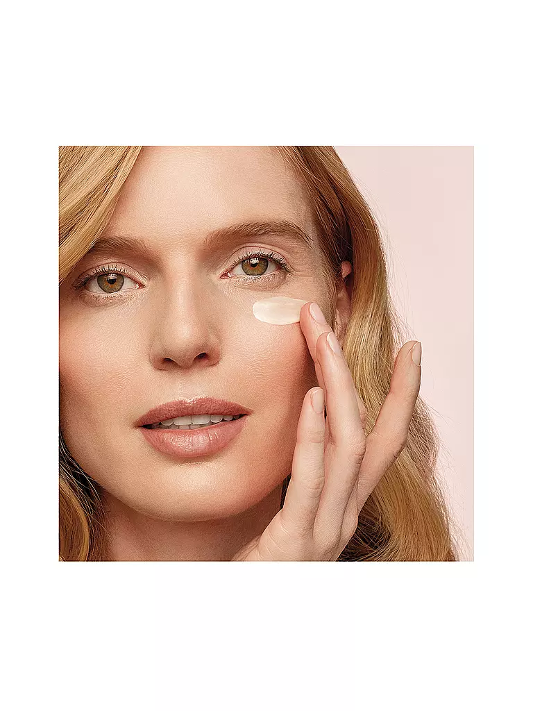SHISEIDO BENEFIANCE Wrinkle Smoothing Eye Cream keine Farbe