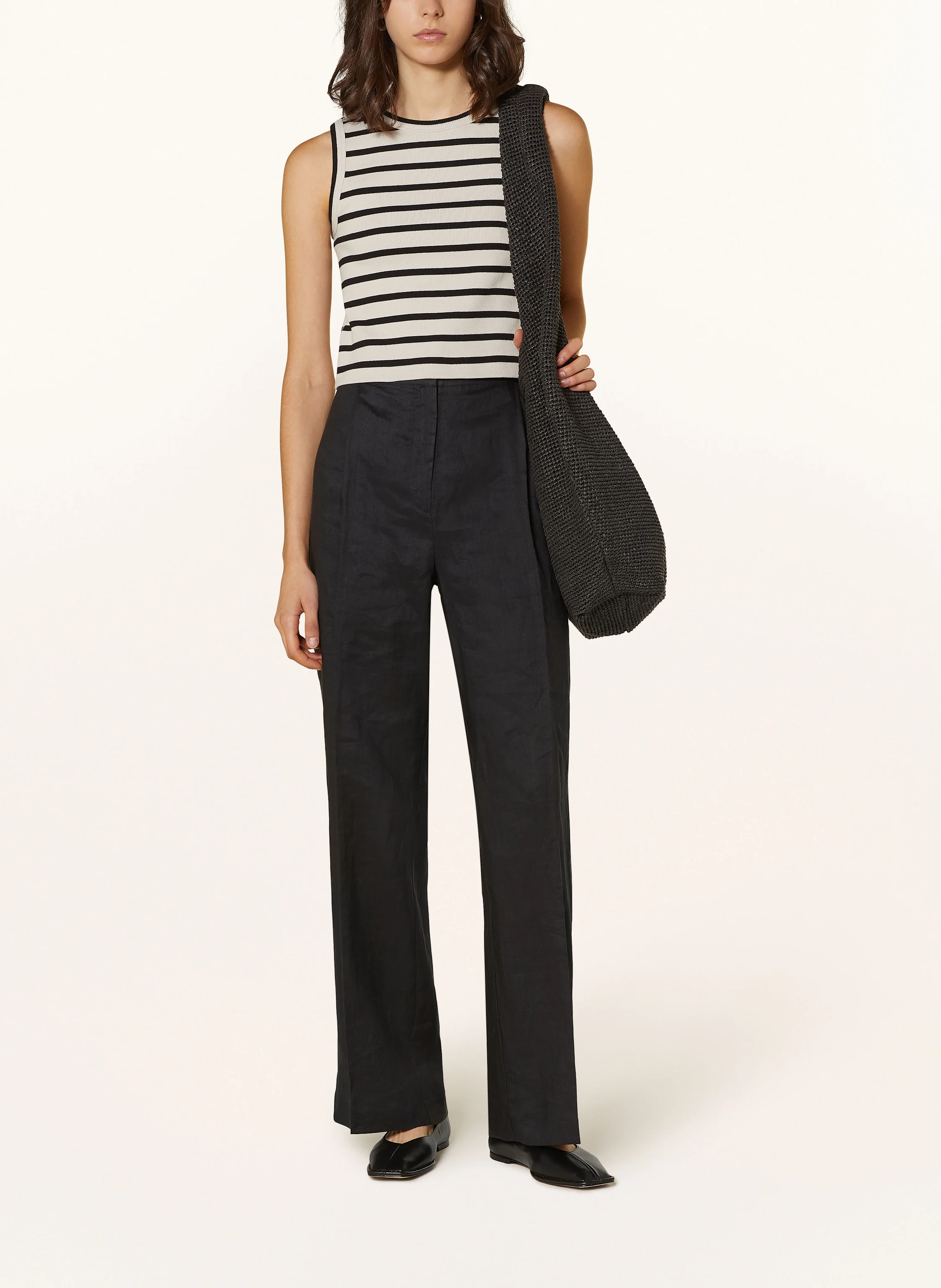 MRS & HUGS Cropped-Top