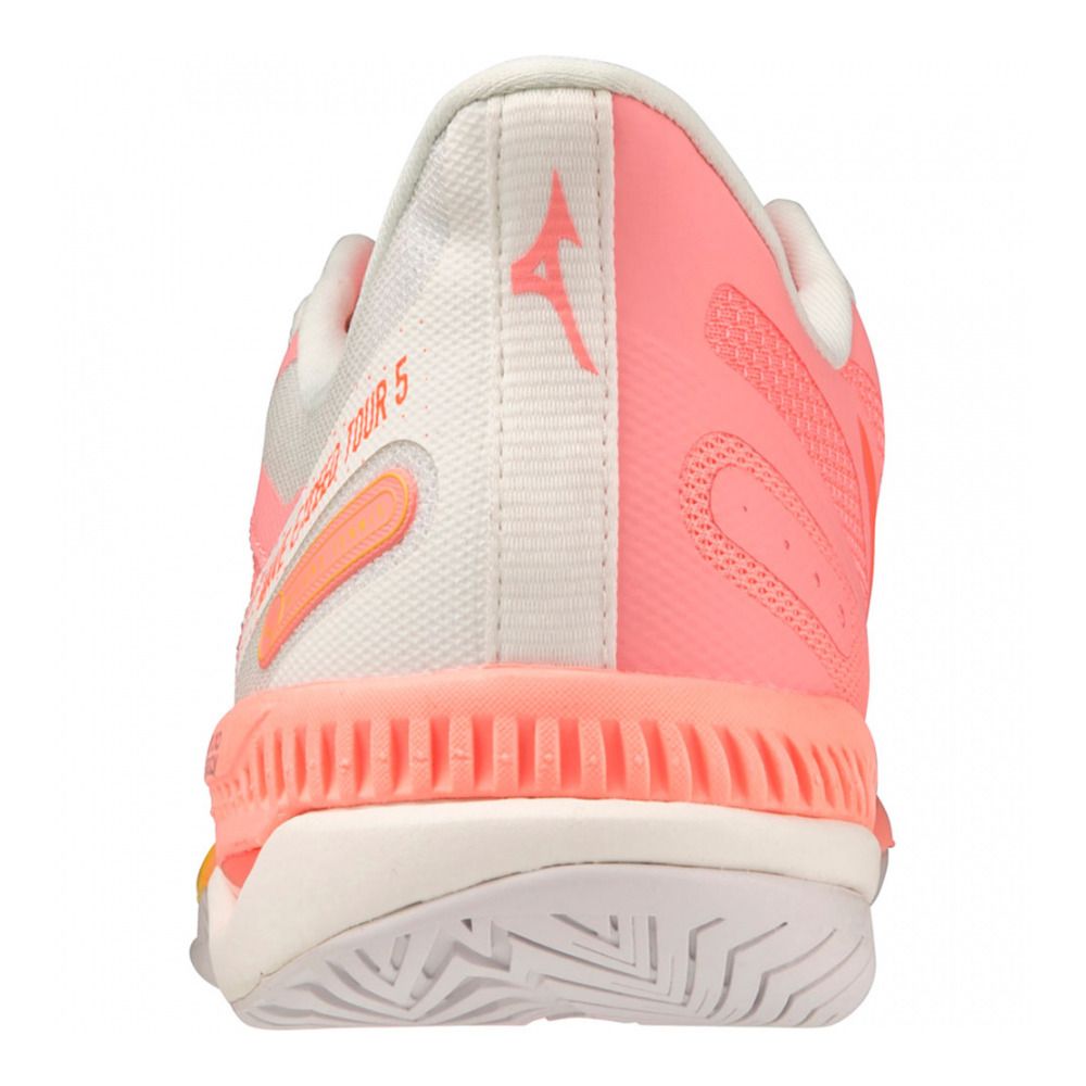 Mizuno WAVE EXCEED TOUR 5 AC - Chaussures tennis Femme candycoral/snowwhite/neonflame