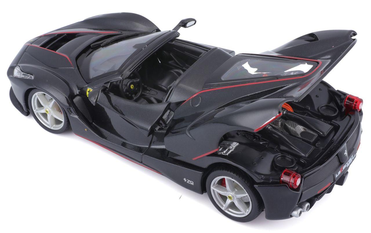 Ferrari R&P Aperta Schwarz 1:24Sammlermodell im Massstab 1:24