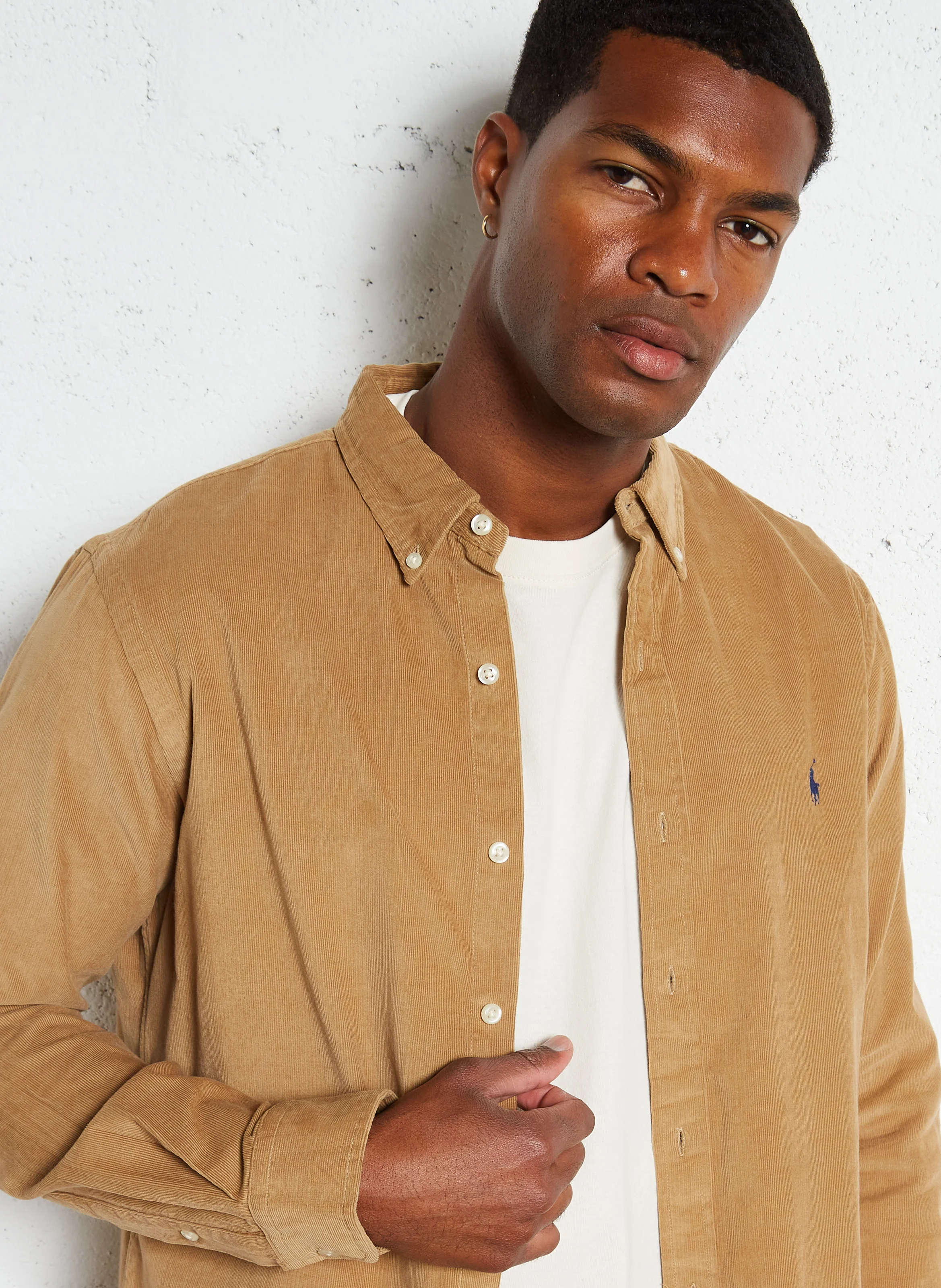 Chemise col classique slim fit en velours côtelé | Marron