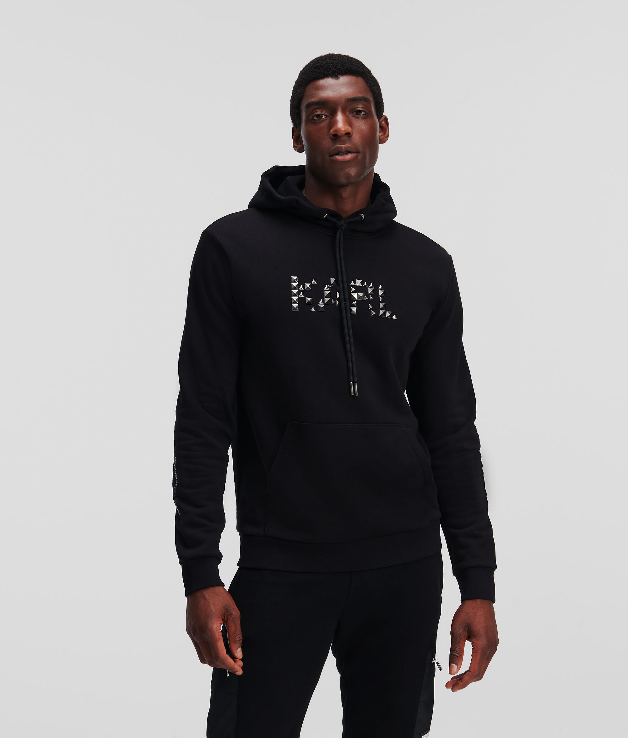 SWEAT À CAPUCHE À LOGO BRILLANT