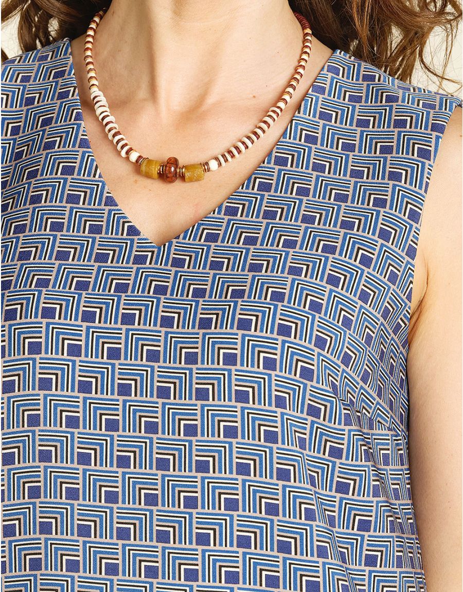 Robe bleue géométrique