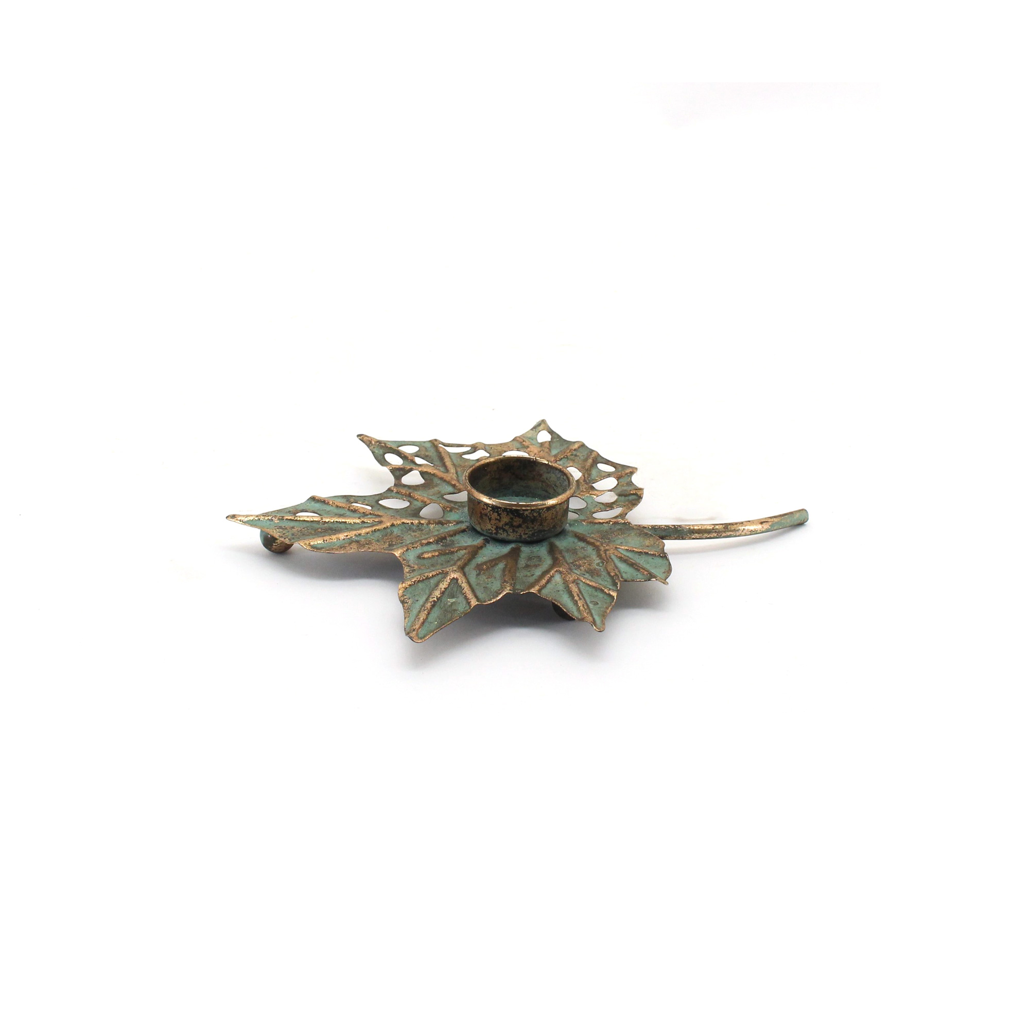Teelichthalter 'Ahornblatt', antik gold, B 25 cm, L 19 cm, H 4 cm von fischer's lagerhaus
